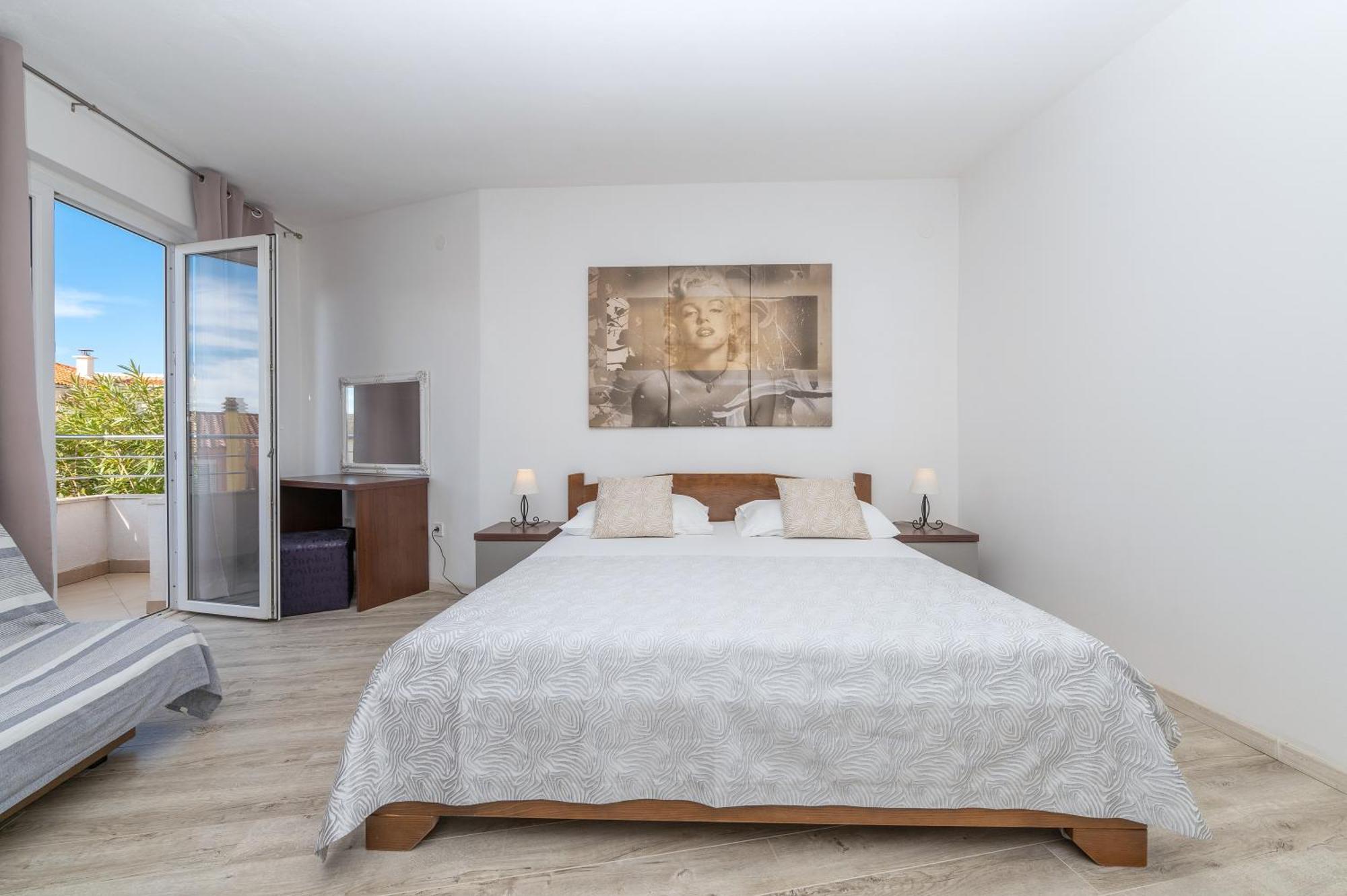 Bilin San Apartment Baska Voda Room photo