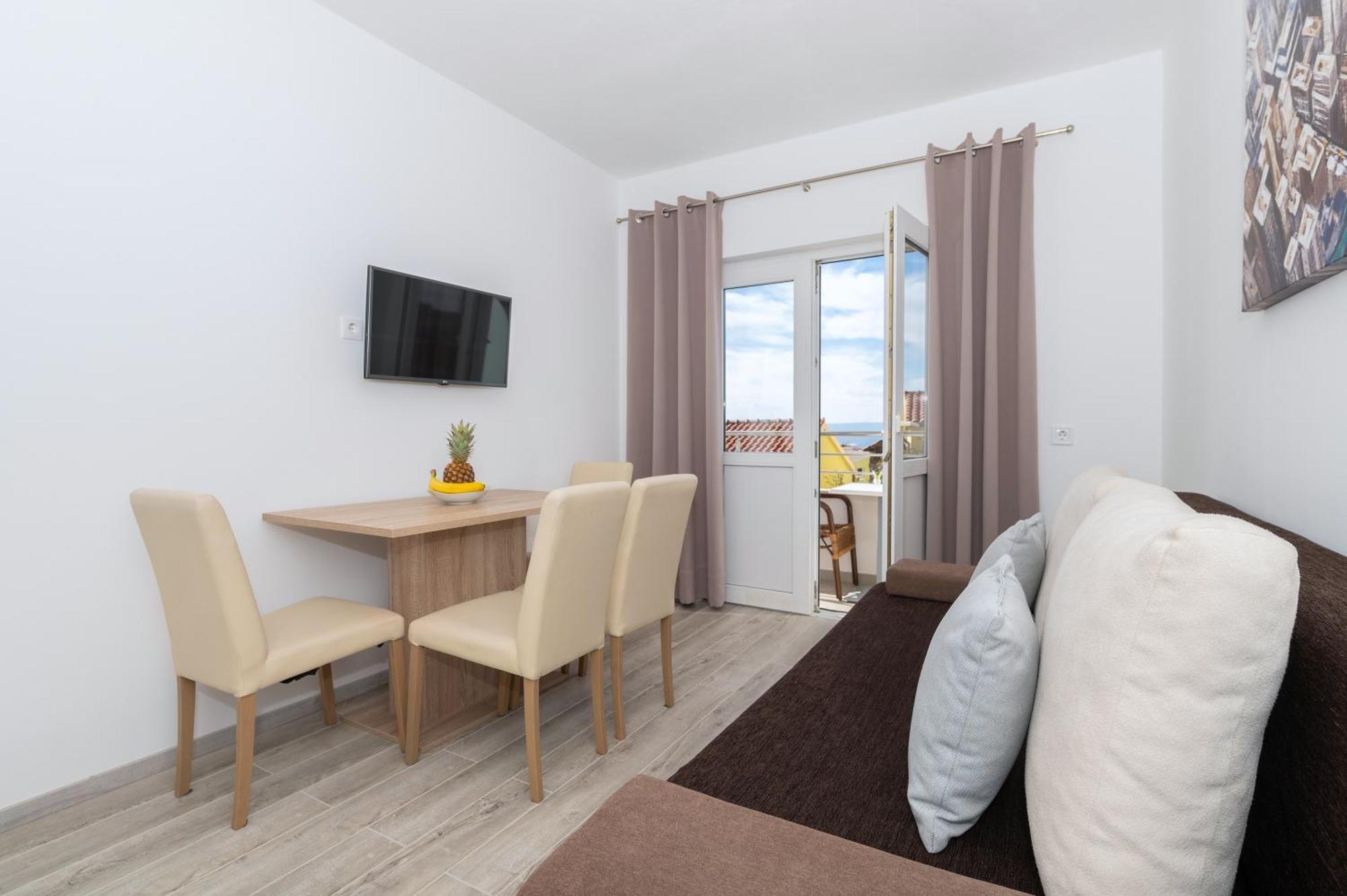 Bilin San Apartment Baska Voda Room photo