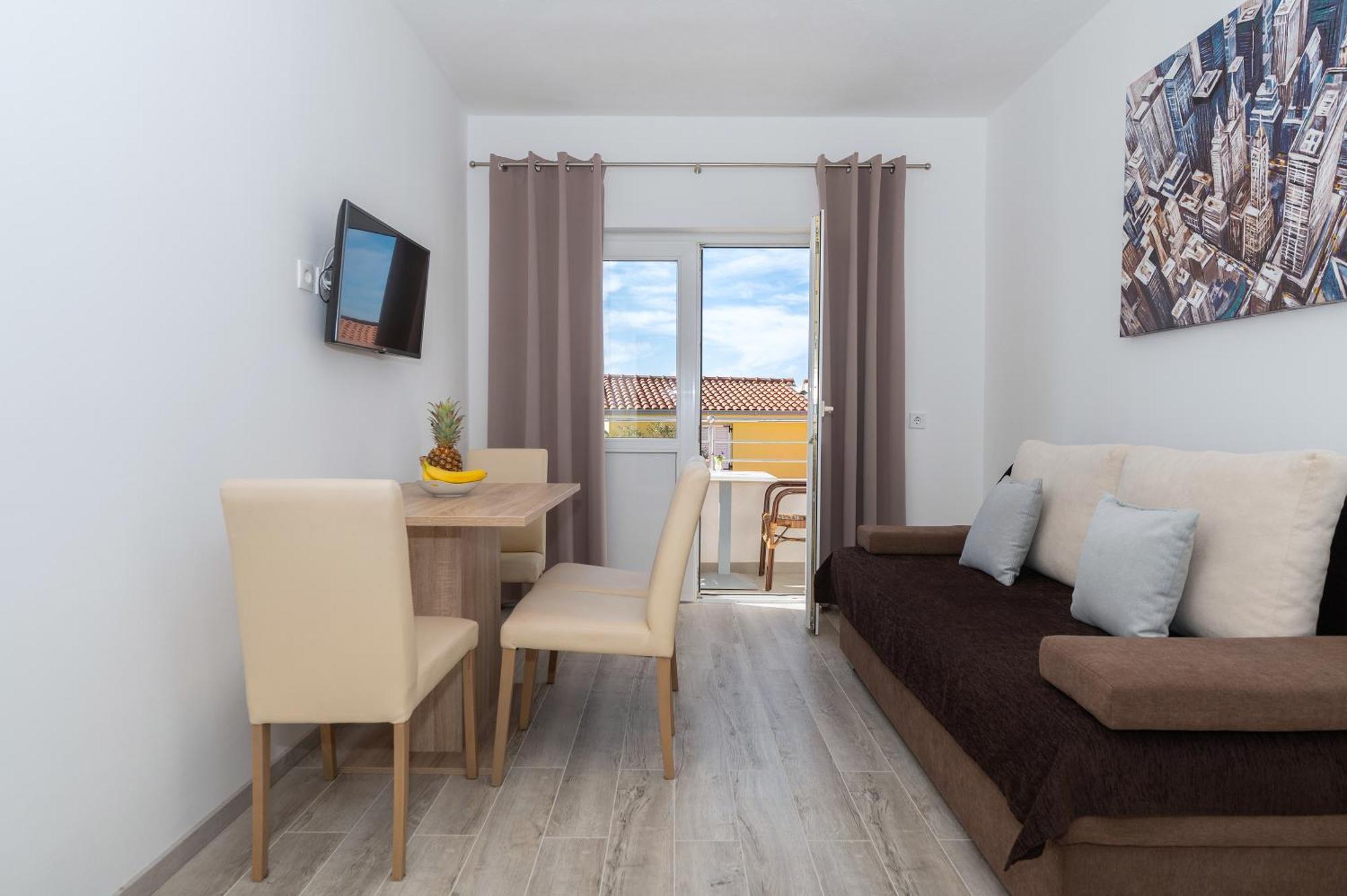 Bilin San Apartment Baska Voda Room photo