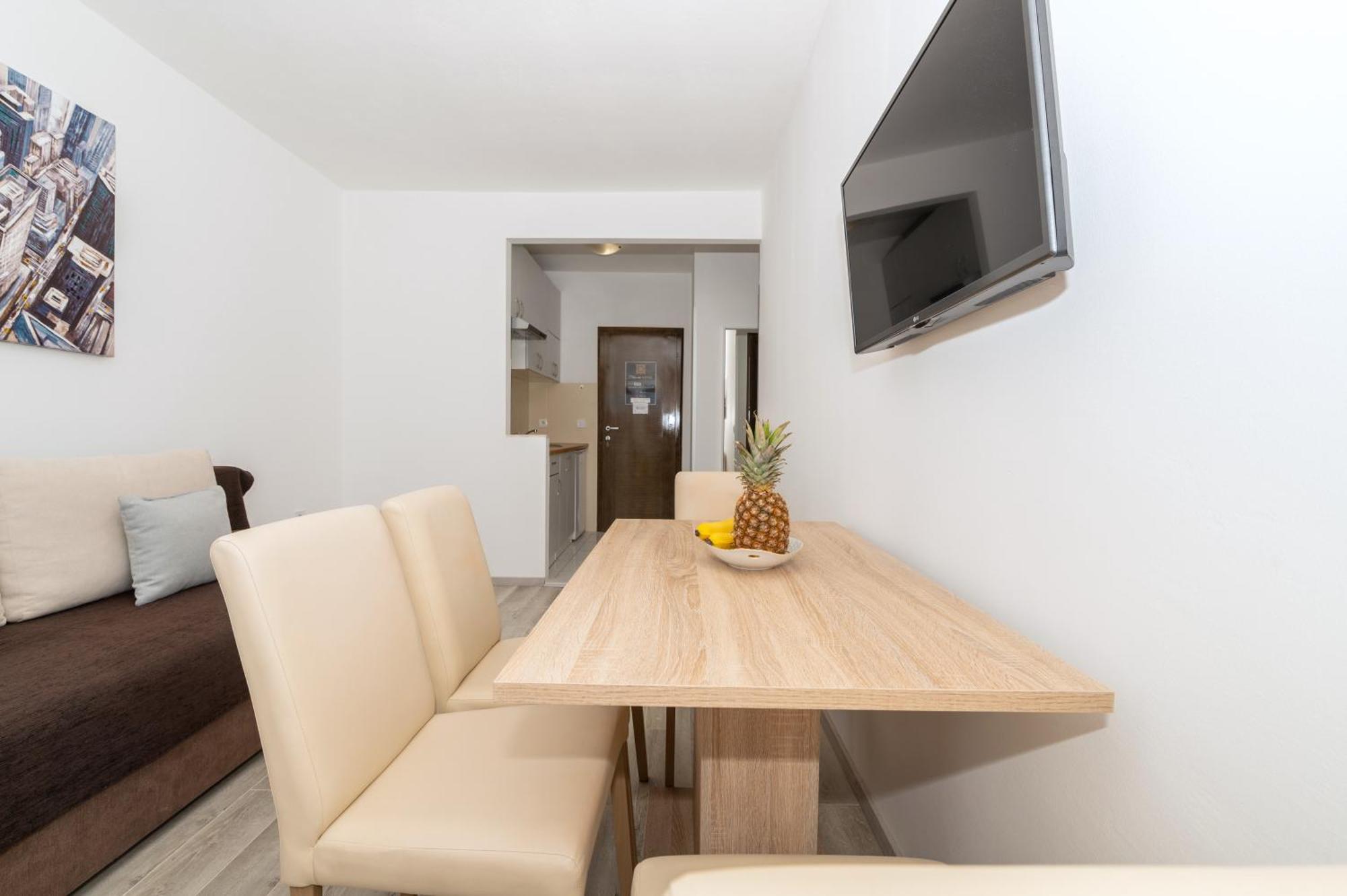 Bilin San Apartment Baska Voda Room photo
