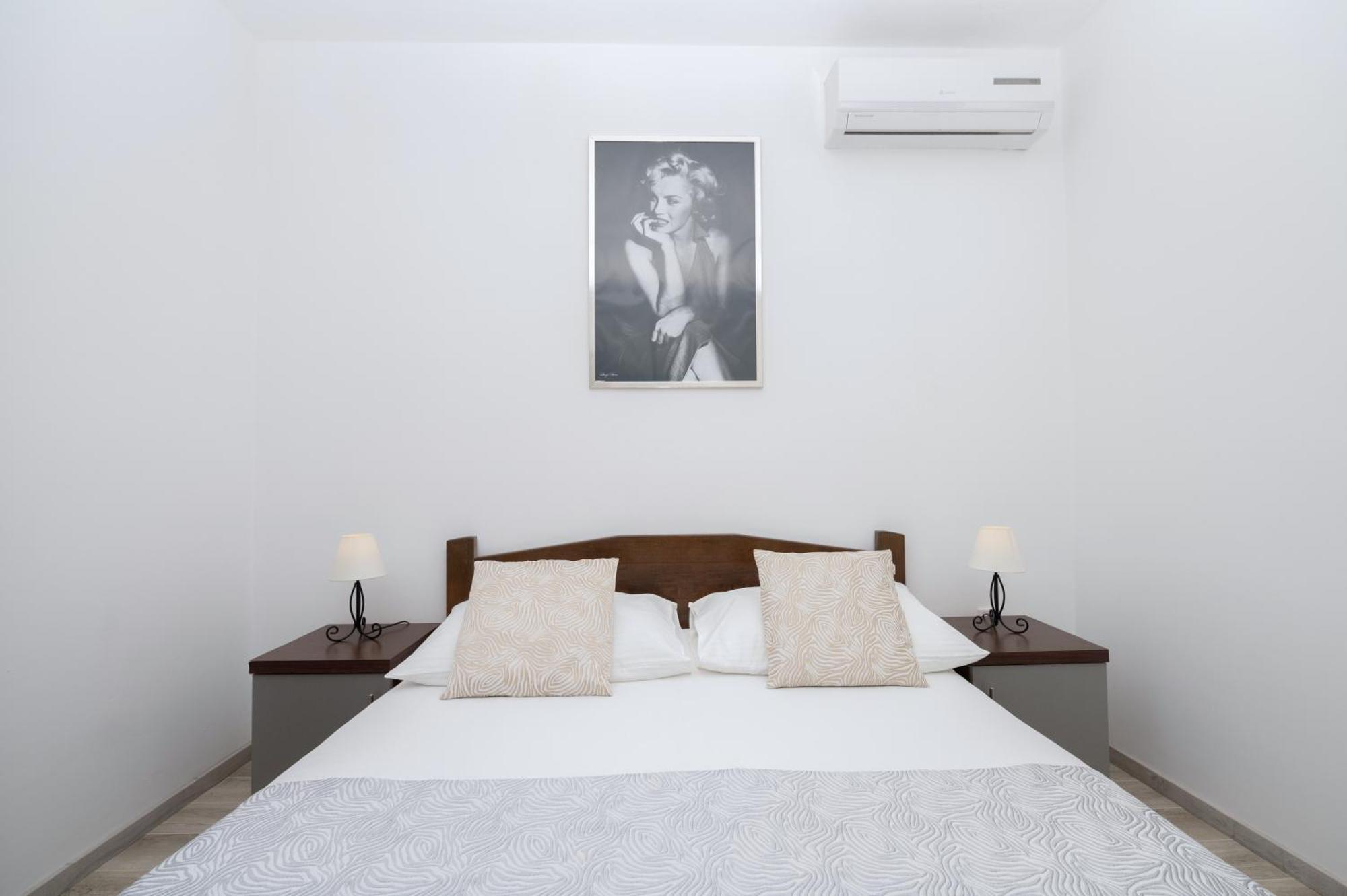 Bilin San Apartment Baska Voda Room photo