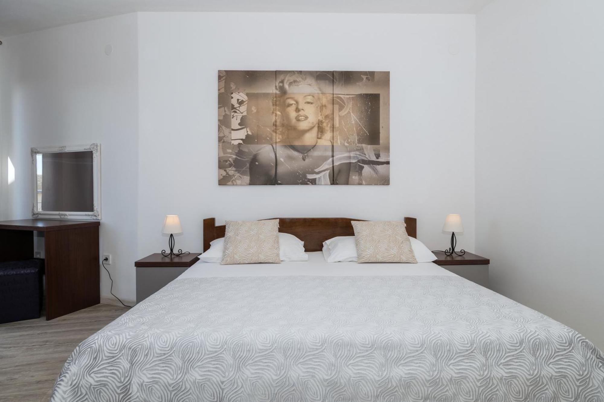 Bilin San Apartment Baska Voda Room photo